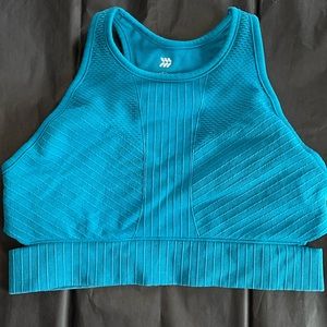 all in motion turquoise medium support longer line racer back sports bra